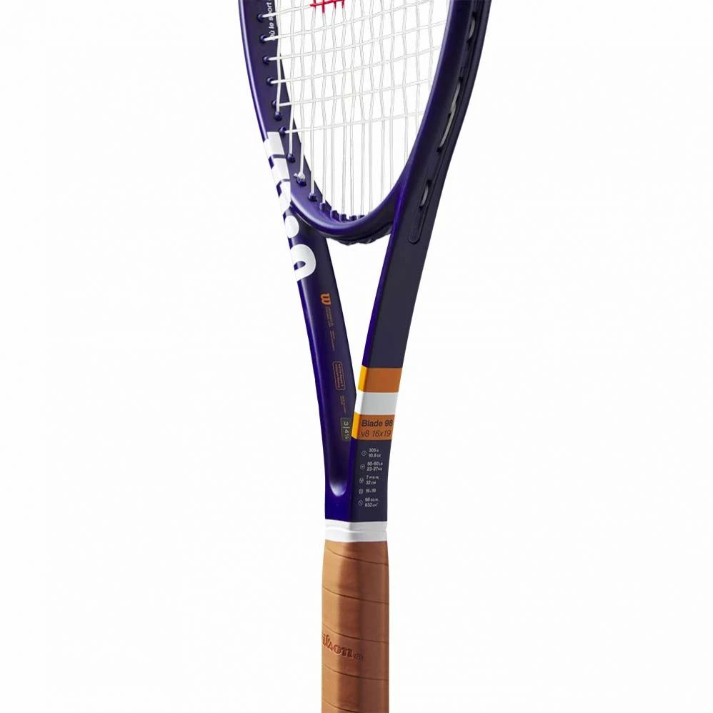 Raquette Wilson Blade 98 16x19 V8.0 Roland Garros 2023 (305g) 6 Raquette Wilson Blade 98 16x19 V8.0 Roland Garros 2023 (305g) – Image 6