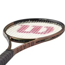 Raquette Wilson Blade 98 18x20 V8.0 (305g) -Magasin De Tennis De Sport raquette wilson blade 98 18x20 v80 305g 4